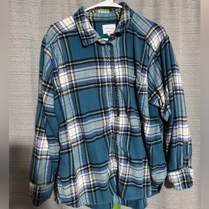 American Eagle flannel boyfriend fit button up size large